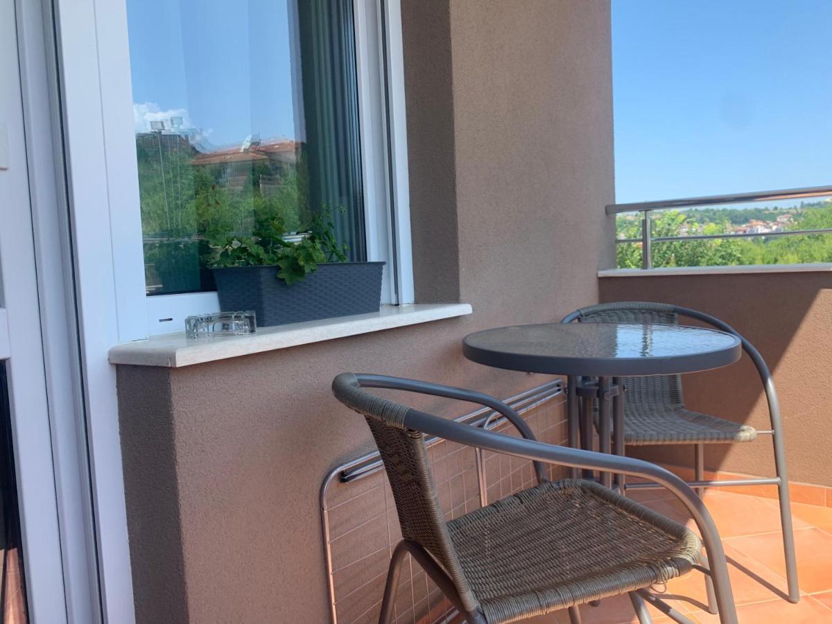 Verona Apartment Сандански Экстерьер фото